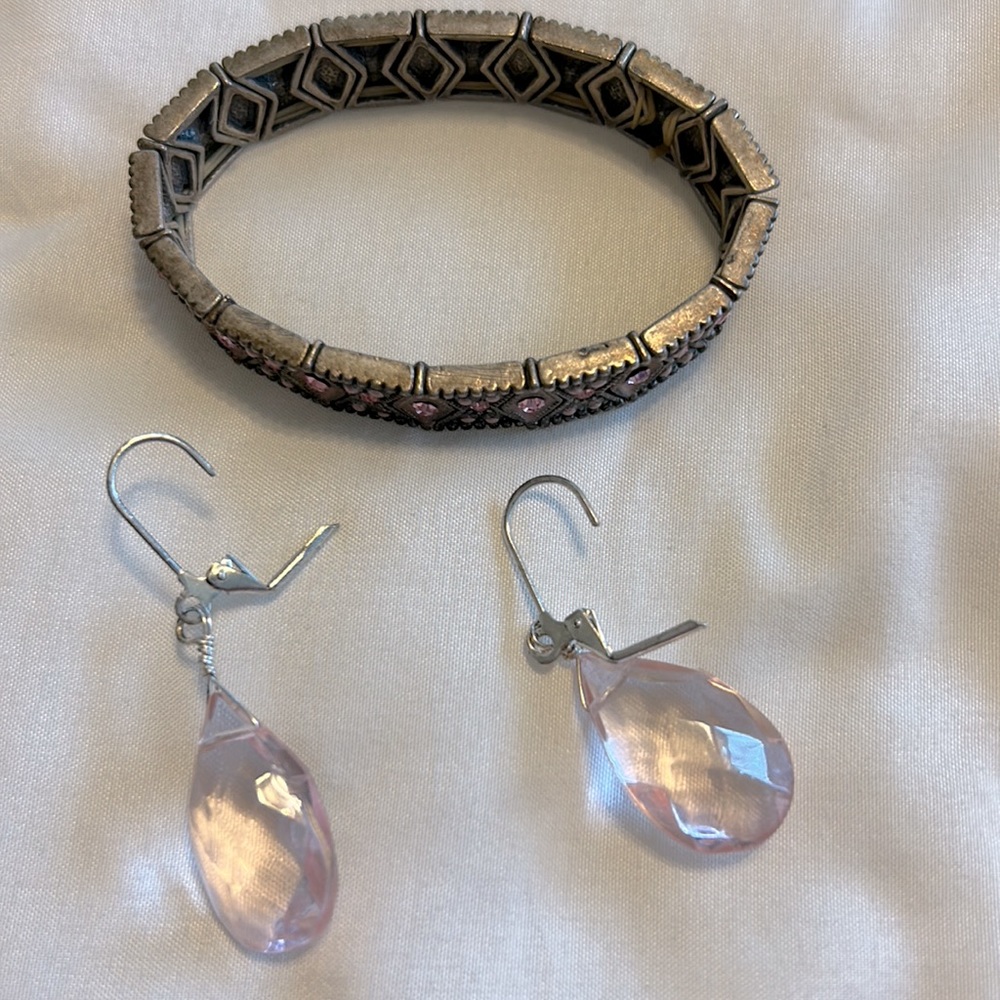 Pink Accent Earrings & Bracelet - Picture 6 of 7